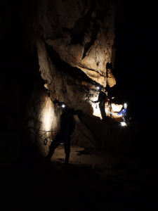 Cueva Fresca - Luces en la sombra
